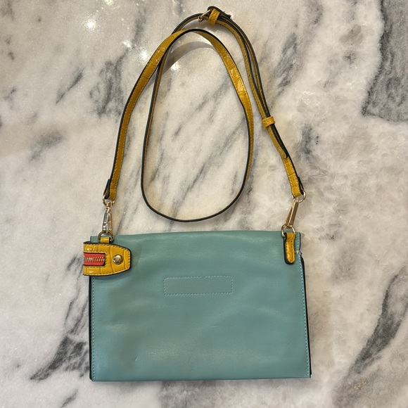 Sondra Roberts color-block convertable crossbody/clutch - Picture 2 of 14